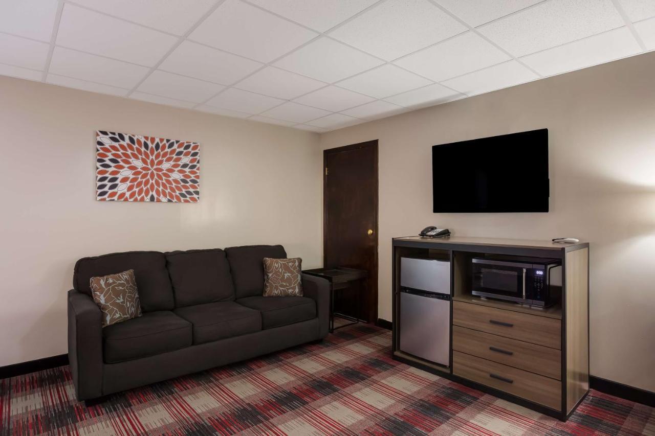 Surestay Hotel By Best Western Higginsville Экстерьер фото